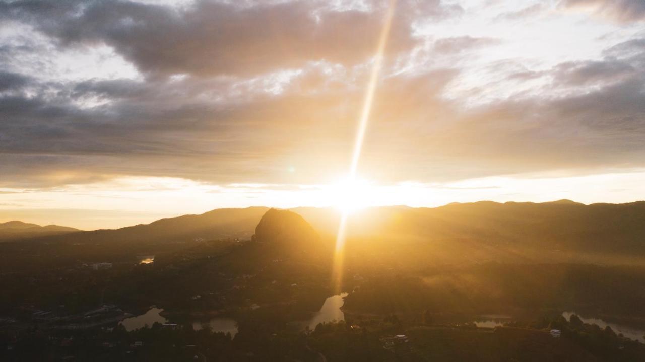 Domus Glamping Guatape Hotel Екстериор снимка