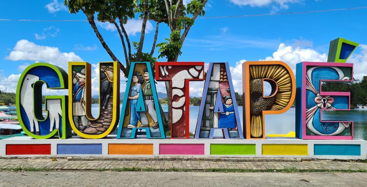 Domus Glamping Guatape Hotel Екстериор снимка